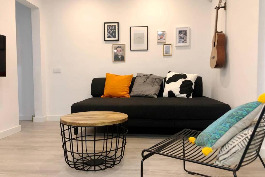 Apartament M5 Cool Terrace. Metro 1 Min. Center 15' By Metro Esplugues de Llobregat Zewnętrze zdjęcie