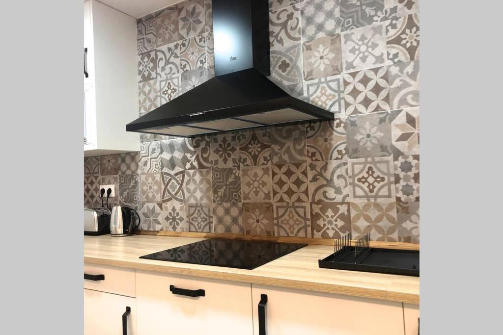 Apartament M5 Cool Terrace. Metro 1 Min. Center 15' By Metro Esplugues de Llobregat Zewnętrze zdjęcie