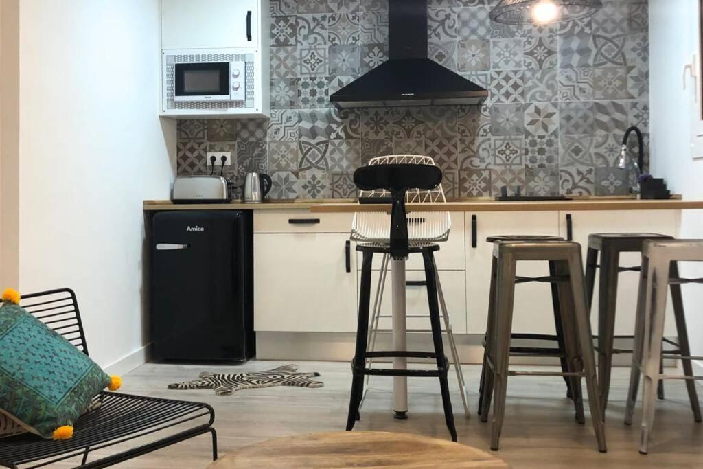 Apartament M5 Cool Terrace. Metro 1 Min. Center 15' By Metro Esplugues de Llobregat Zewnętrze zdjęcie