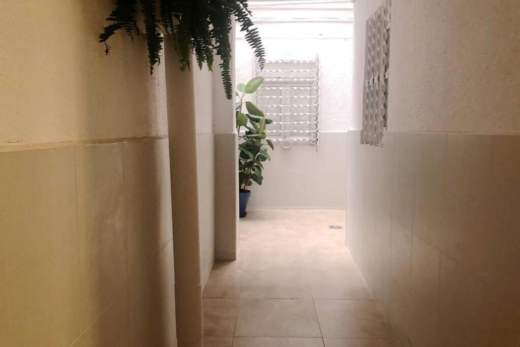 Apartament M5 Cool Terrace. Metro 1 Min. Center 15' By Metro Esplugues de Llobregat Zewnętrze zdjęcie