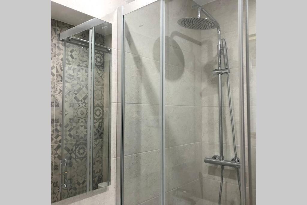 Apartament M5 Cool Terrace. Metro 1 Min. Center 15' By Metro Esplugues de Llobregat Zewnętrze zdjęcie